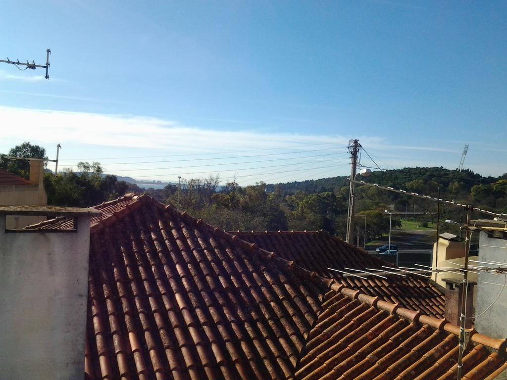 Typical Small House Near Lisbon Oeiras Exterior foto