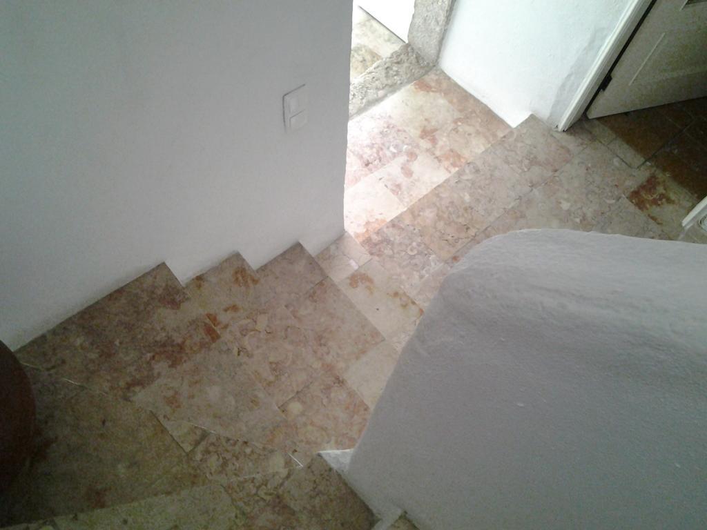 Typical Small House Near Lisbon Oeiras Exterior foto
